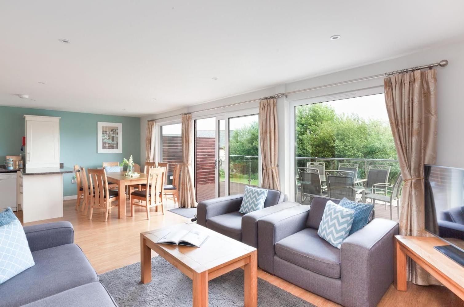 Kingfisher Hot Tub & Log Burner House On Premium Lakeside With Resort Facilities St Columb Major Екстер'єр фото